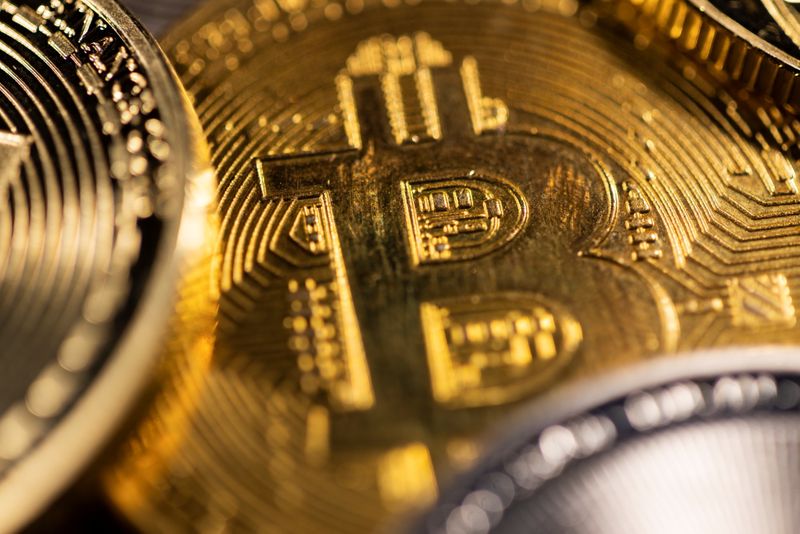 比特币今日价格：因关税担忧下跌至10.82万美元，特朗普推迟最后期限
